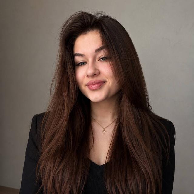 Elina Vlas Photo - Elina Vlas
