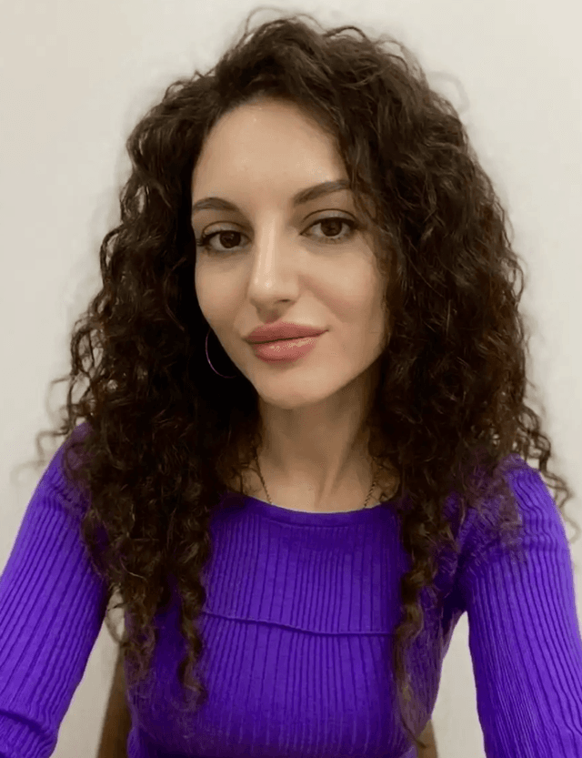 Elaya Sloane Photo - Elaya Sloane