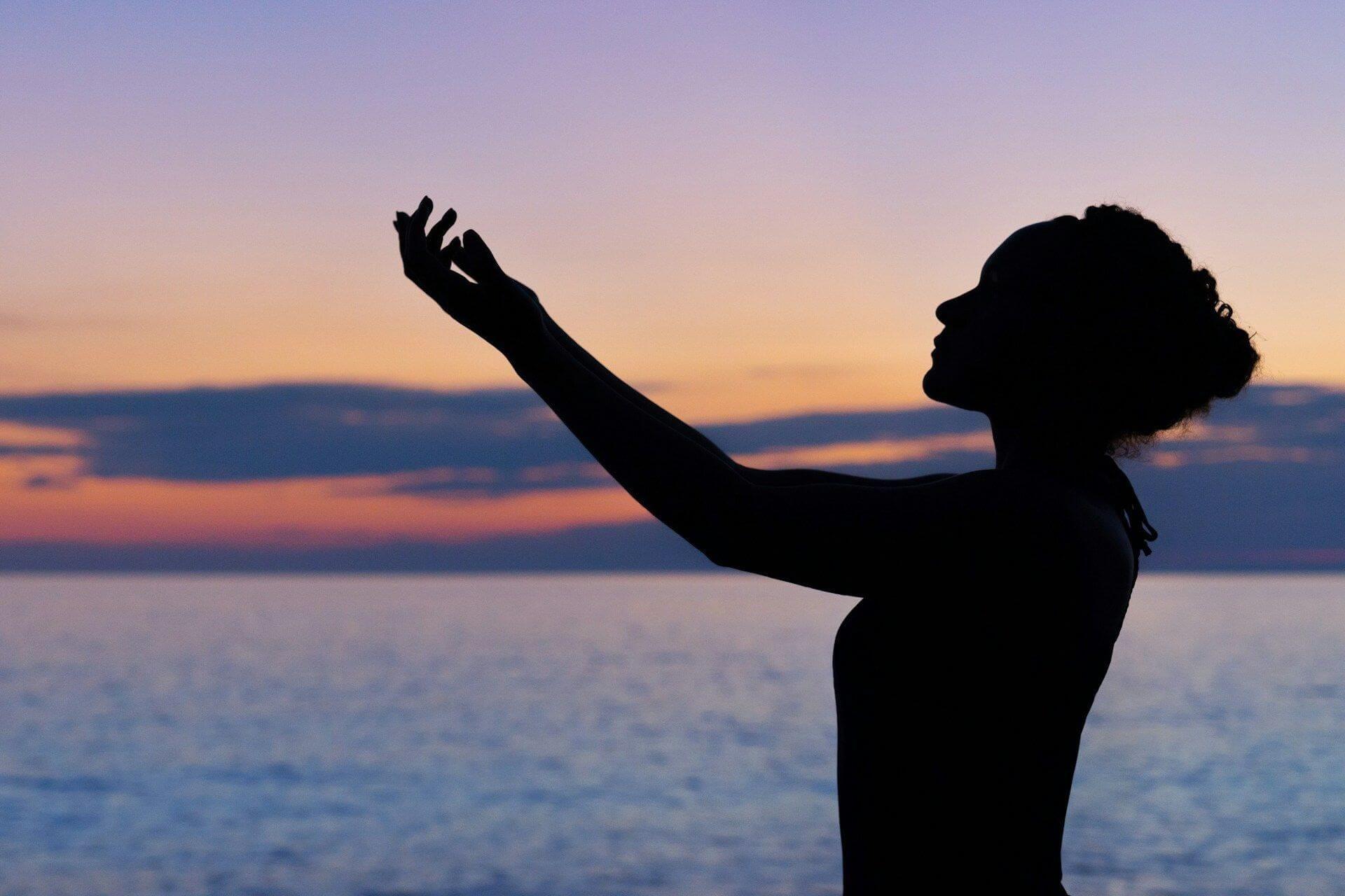 Een artistieke weergave van het gevoel van spiritualiteit, te zien in het artikel op AskNebula Photo - Een artistieke weergave van het gevoel van spiritualiteit, te zien in het artikel op AskNebula