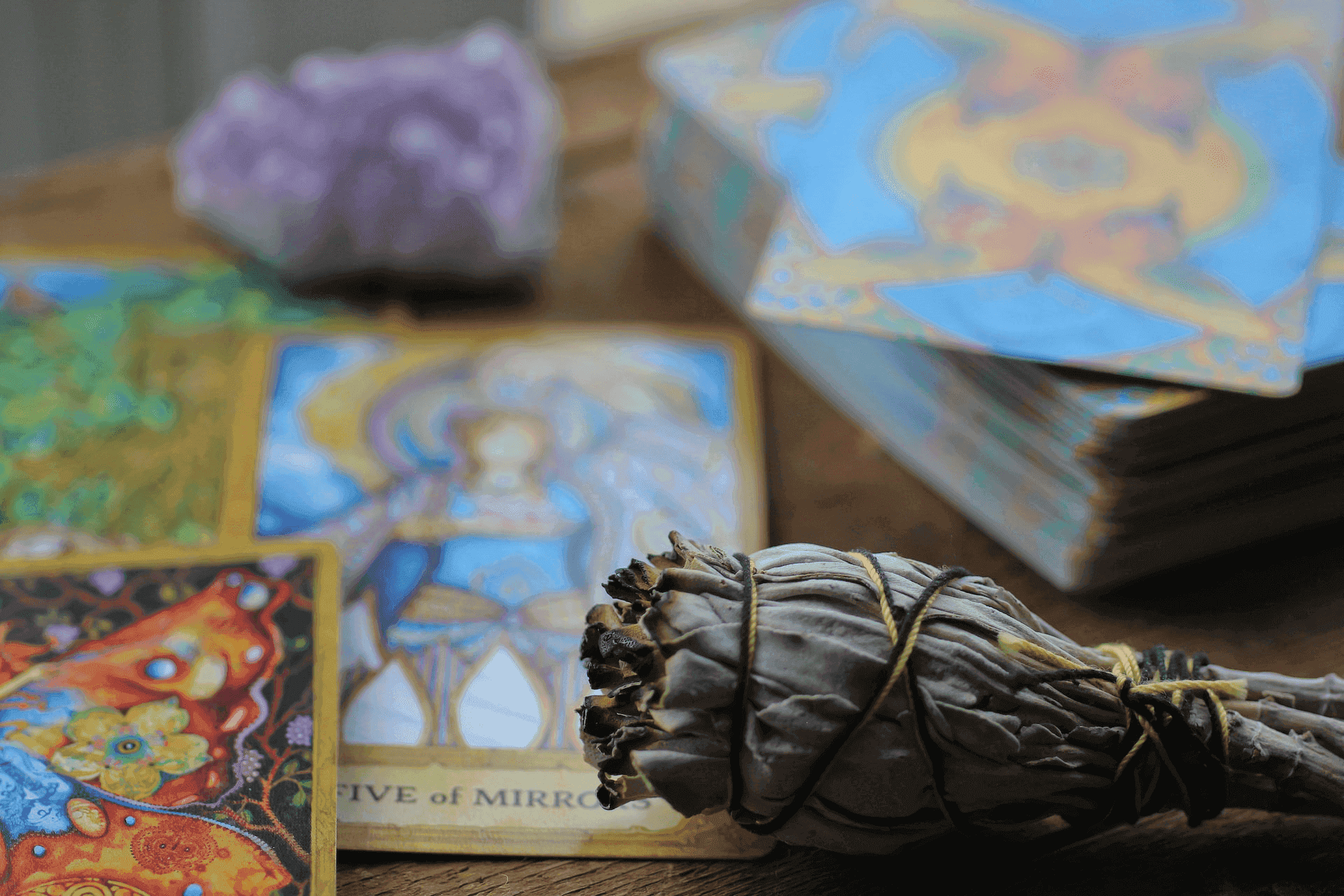 De beste vragen om te stellen tijdens een tarotlezing, te zien in het artikel op AskNebula Photo - De beste vragen om te stellen tijdens een tarotlezing, te zien in het artikel op AskNebula