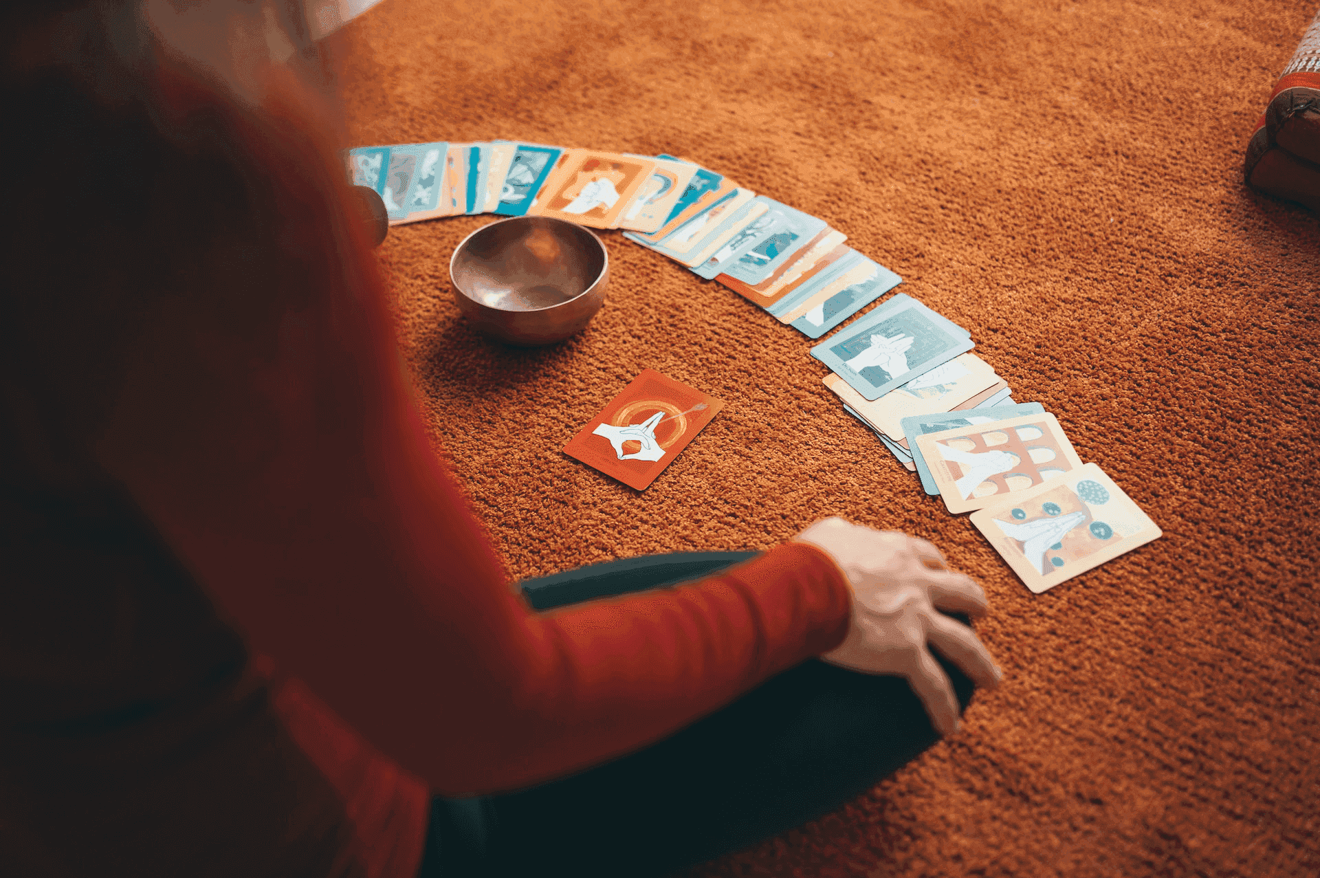 Een tarotlezing van Denis Lapierre, waar je een lezing kunt krijgen van een spirituele adviseur Photo - Een tarotlezing van Denis Lapierre, waar je een lezing kunt krijgen van een spirituele adviseur